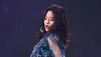 娱乐头条吃瓜社,吃瓜社揭秘娱乐圈最新热点事件